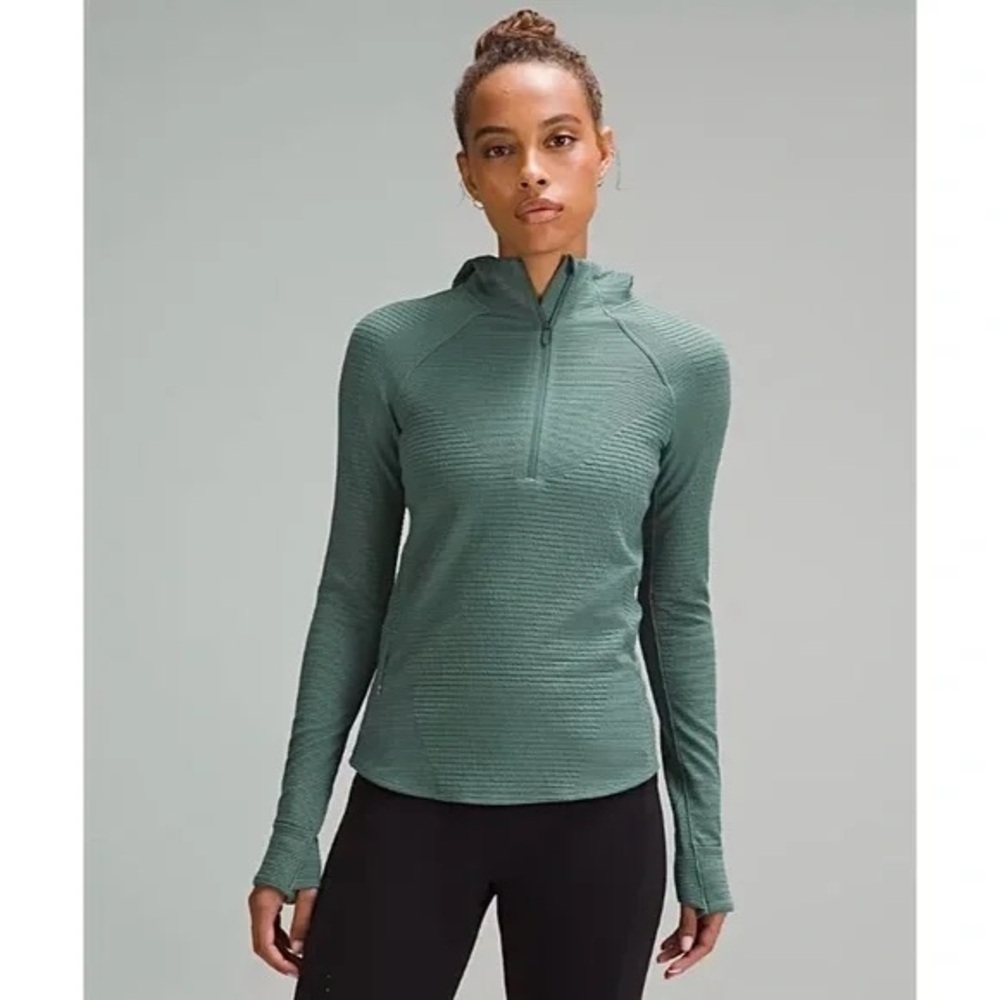 Lululemon Ventscape Hooded Balaclava Long Sleeve
